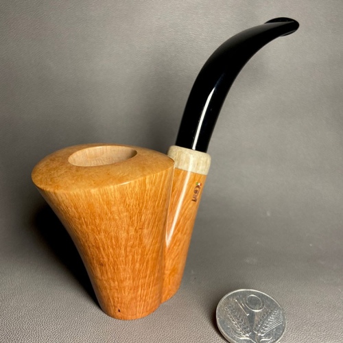 leo-pipe-7